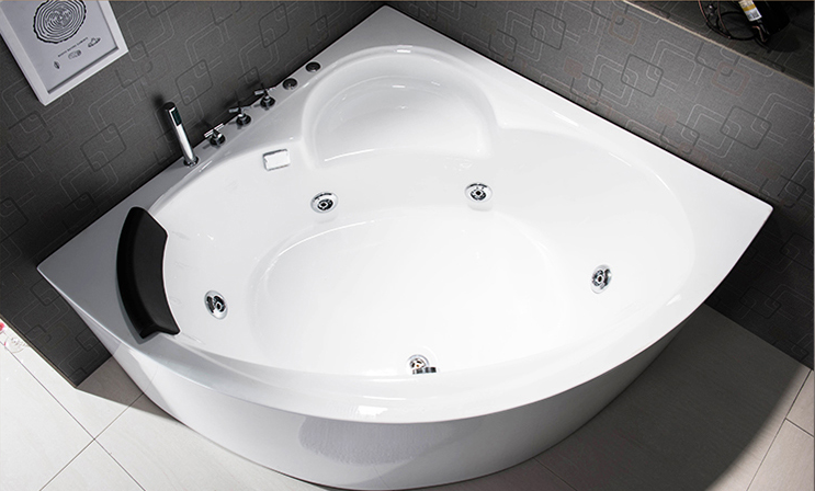 Corner Bathtubs